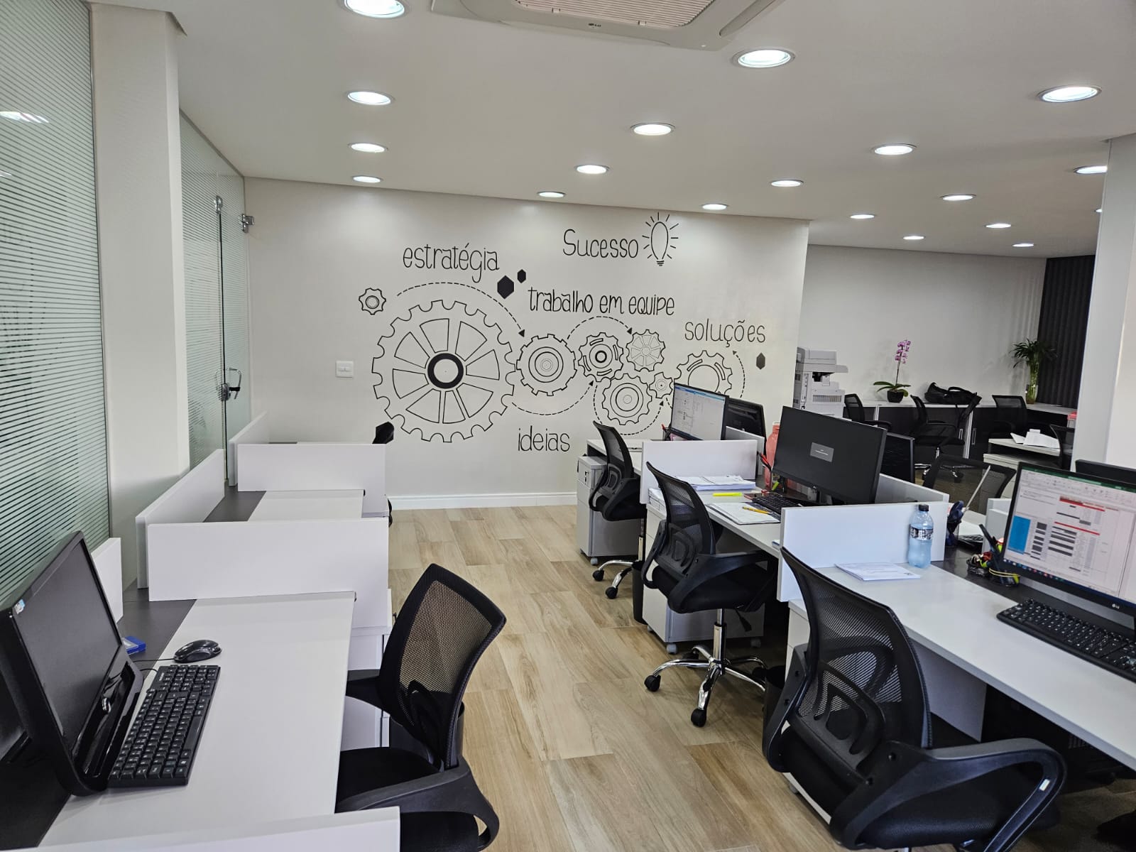 escritório de contabilidade moderno vs tradicional