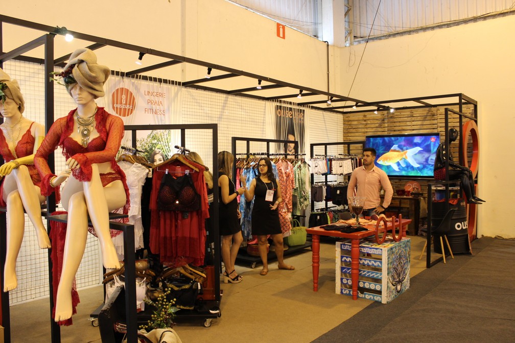 erros comuns na decoração de estande de vendas