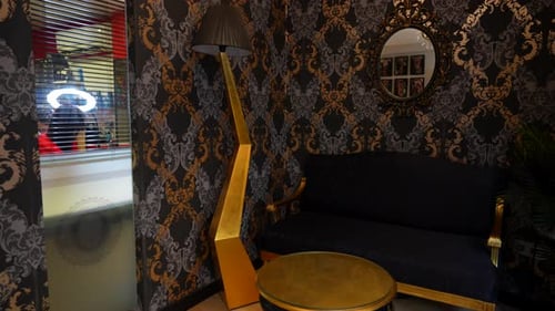 decoração recepção estúdio de tatuagem