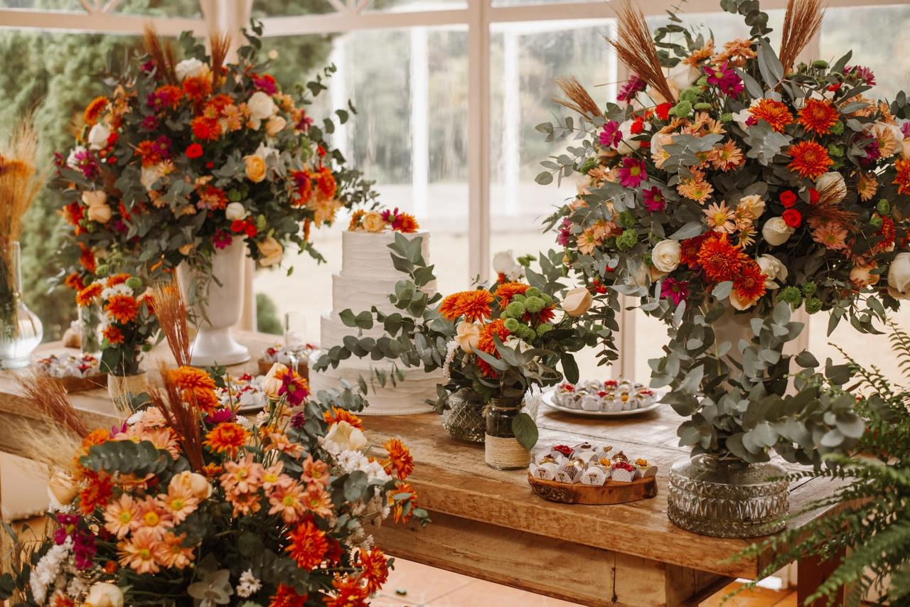 decoração de floricultura moderna vs rústica