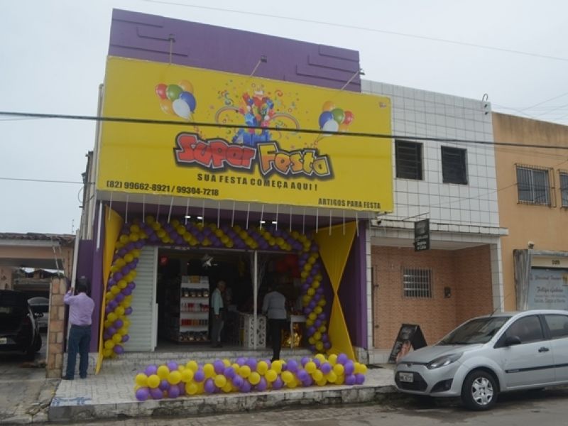 decoração de loja de artigos para festa