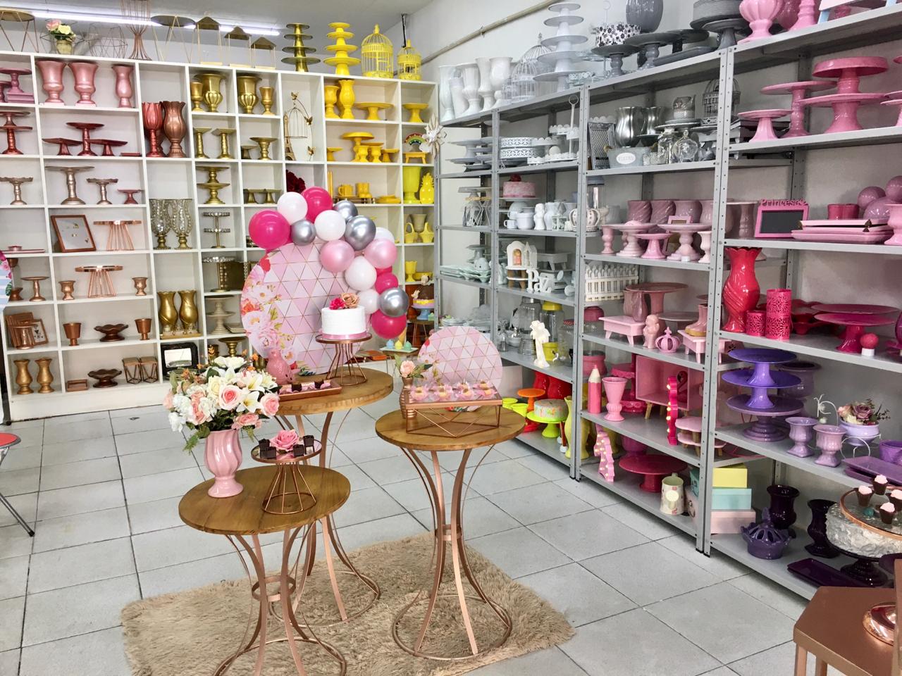 decoração de loja de artigos para festa