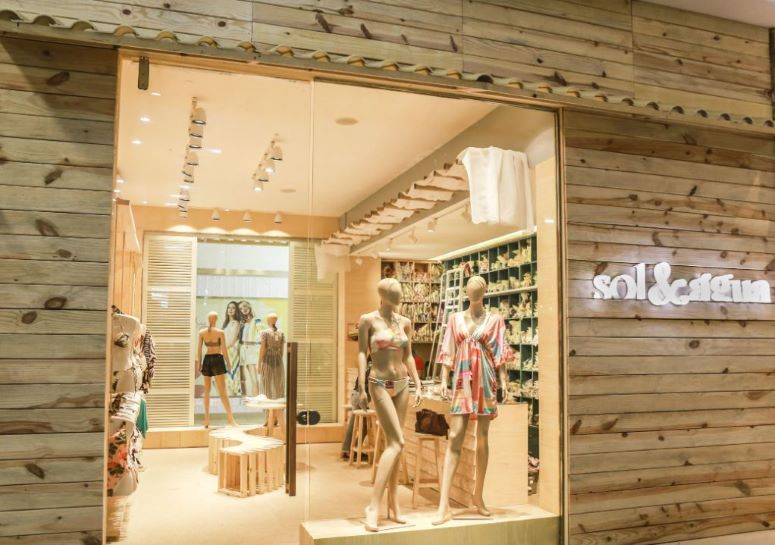 loja de brinquedos vs loja online decoração