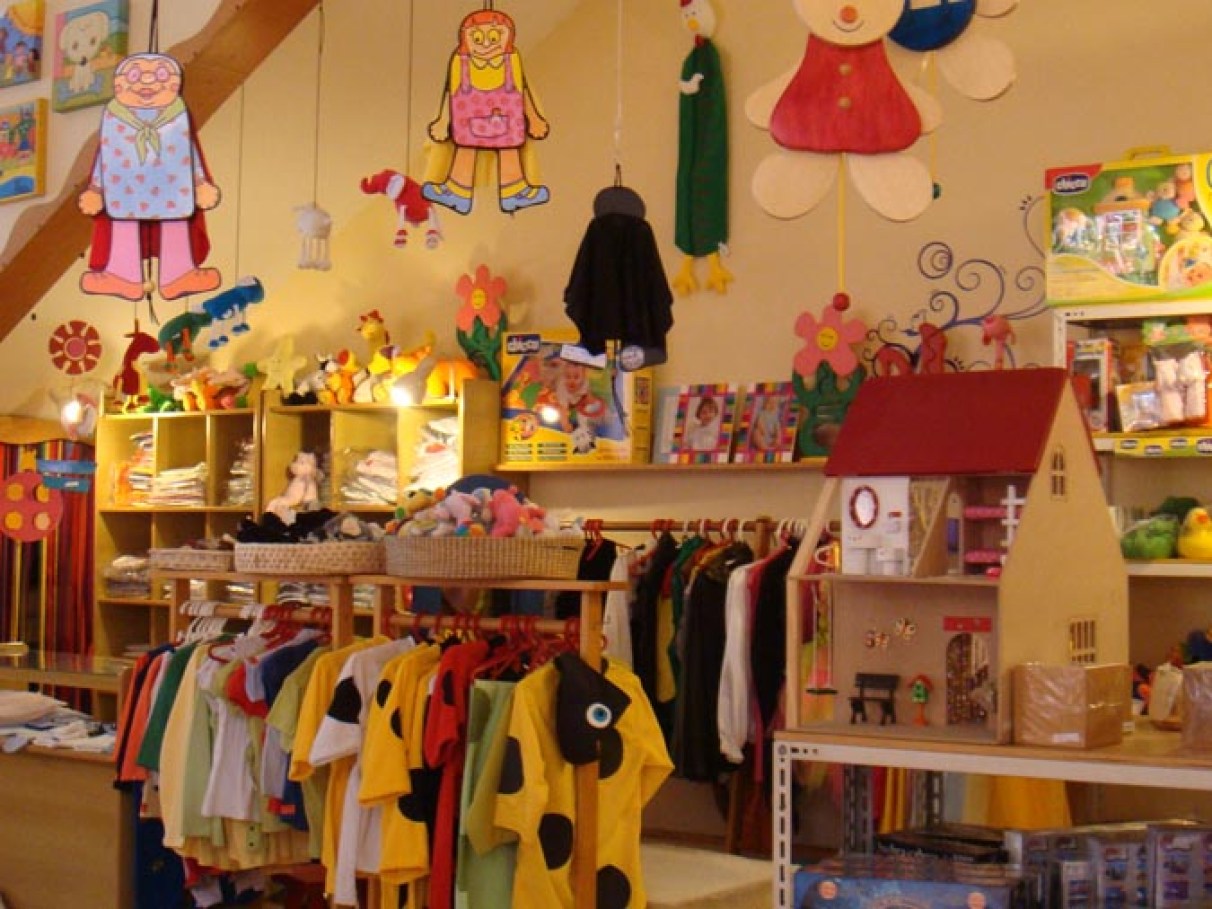 decoração de loja de brinquedos