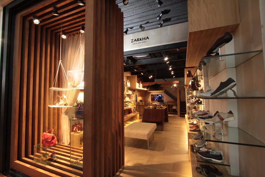 Como Criar uma Vitrine Irresistível para Sua Loja de Sapatos