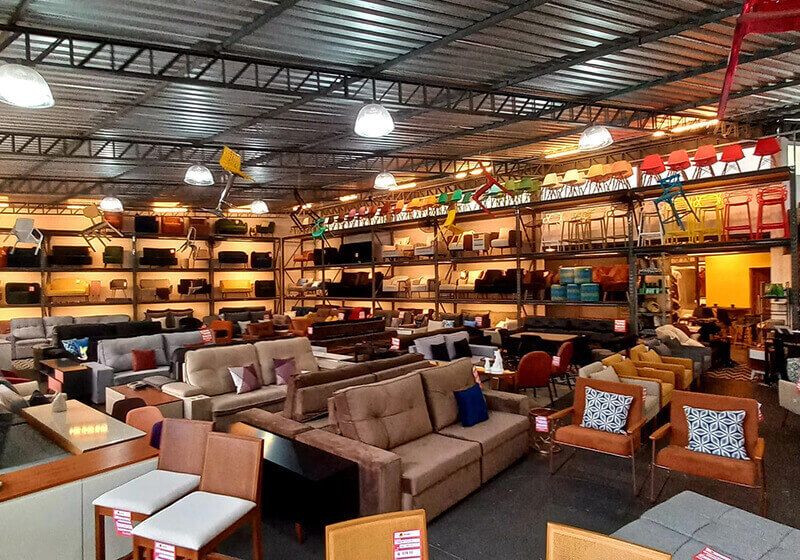 Layout Estratégico: Guie seus Clientes pela Loja de Móveis