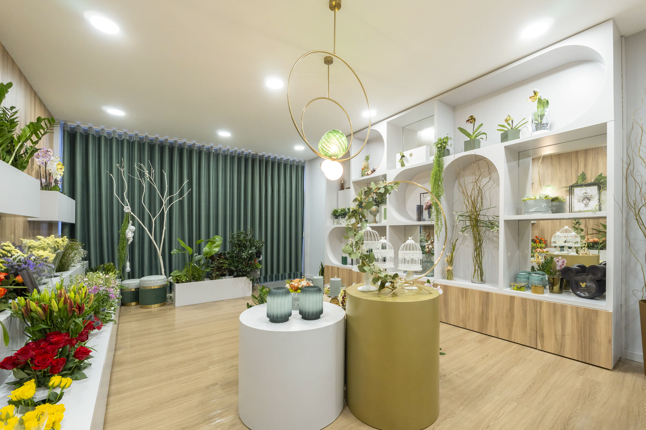 ideias de decoração para loja de plantas pequenas