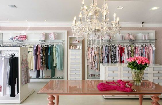 Os 5 Estilos de Decoração que Vão Bombar em Lojas de Roupa em 2026