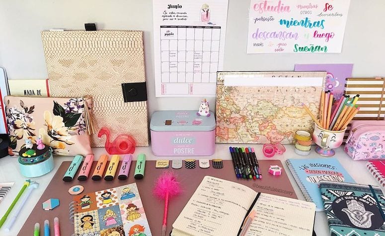 mesa de estudos industrial vs minimalista