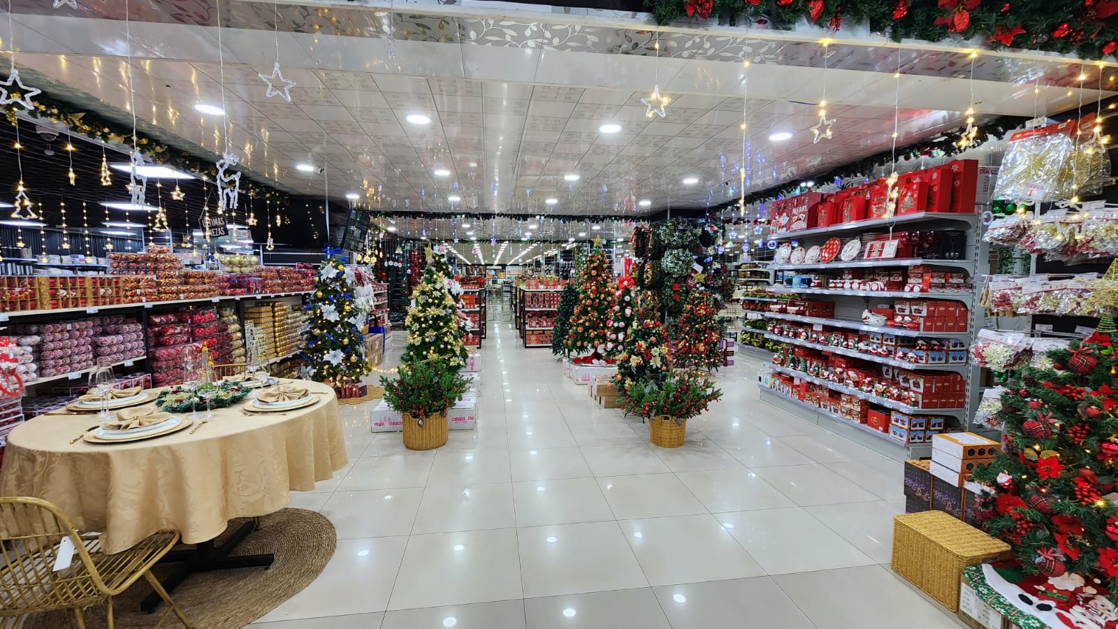 Como Criar um Cenário Imersivo de Natal na sua Loja