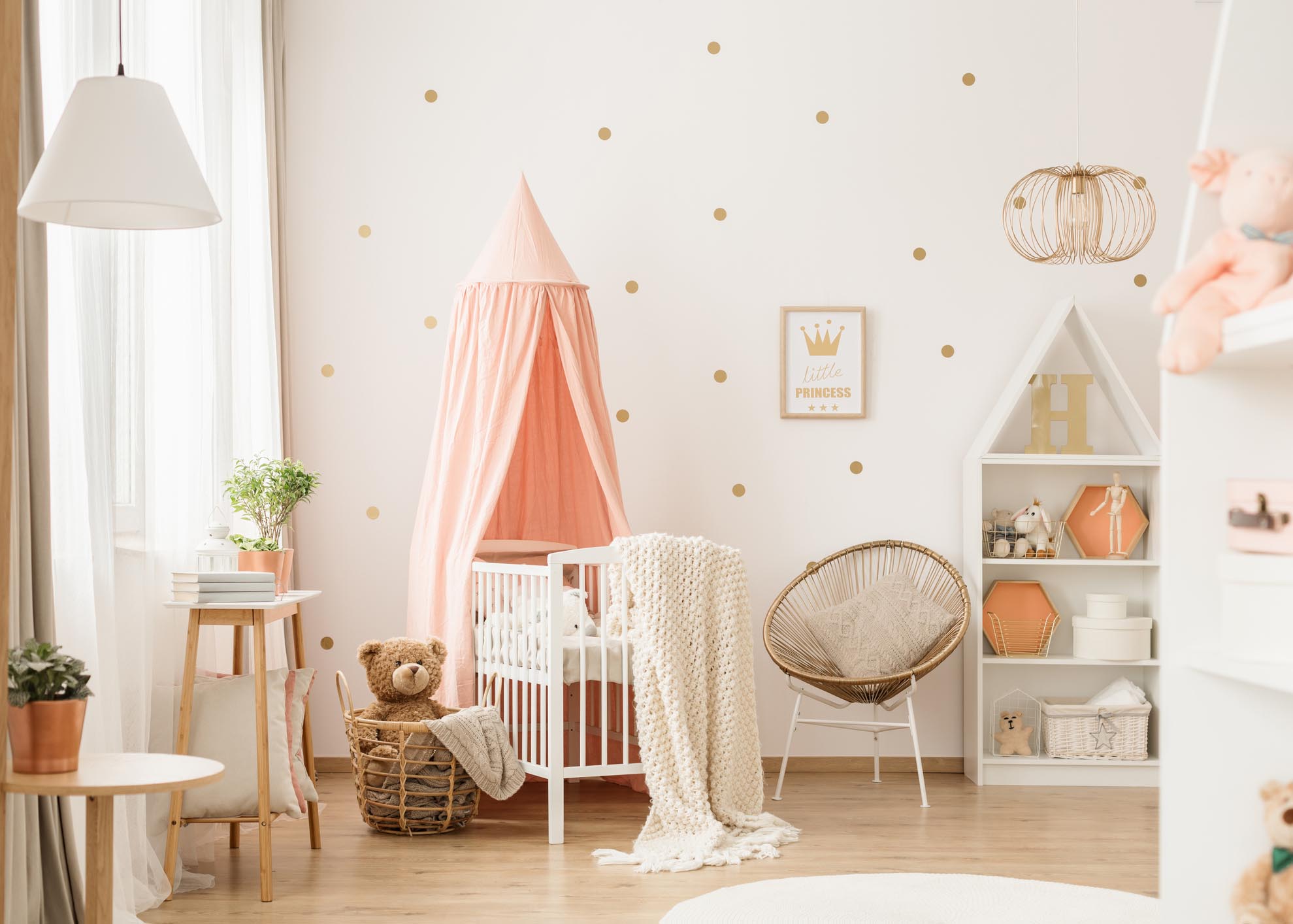 Berço Seguro e Cômoda Trocador: Escolhas Inteligentes para o Quarto do Bebê