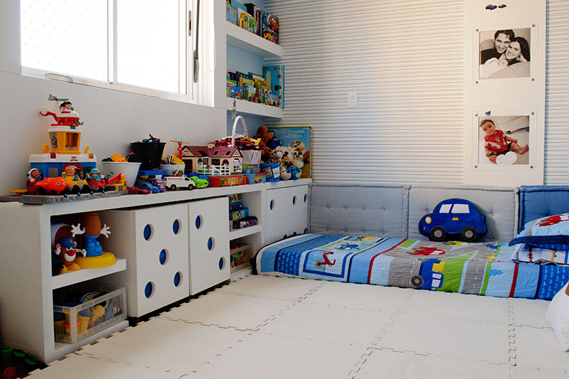 quarto menino espaço