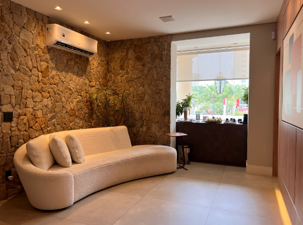 melhores materiais balcão recepção hotel sustentável