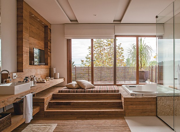 Cromoterapia em Casa: Como Usar Cores para o Bem-Estar no seu Spa