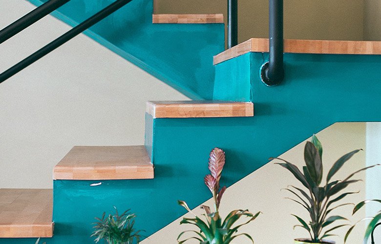 erros comuns ao decorar escada interna