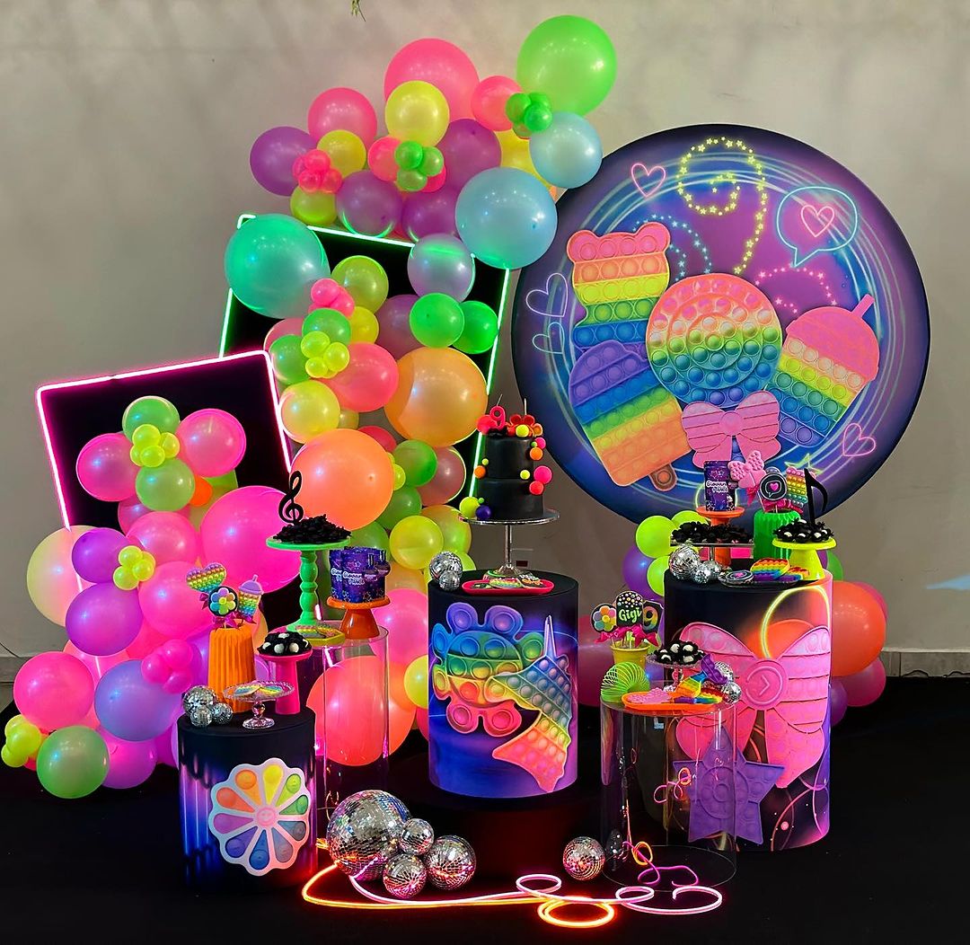 painel de fundo festa neon passo a passo