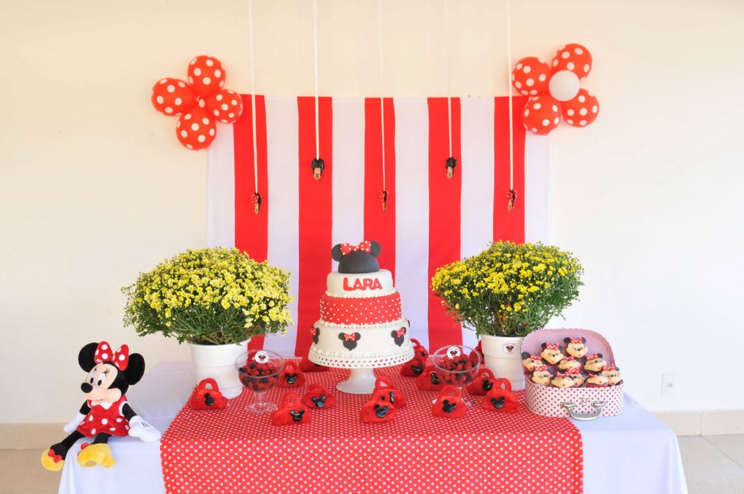 erros comuns ao decorar festa minnie infantil