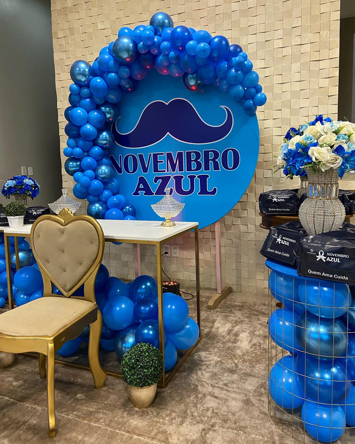 Decoração de mesa temática para o Novembro Azul