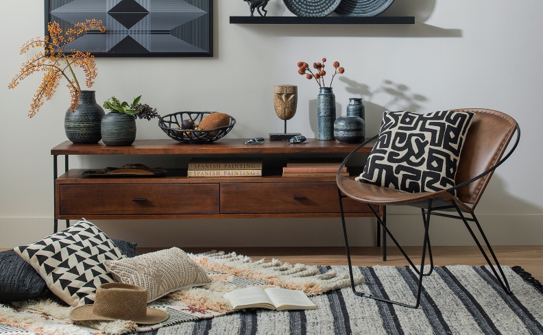 como decorar aparador de sala com espelho