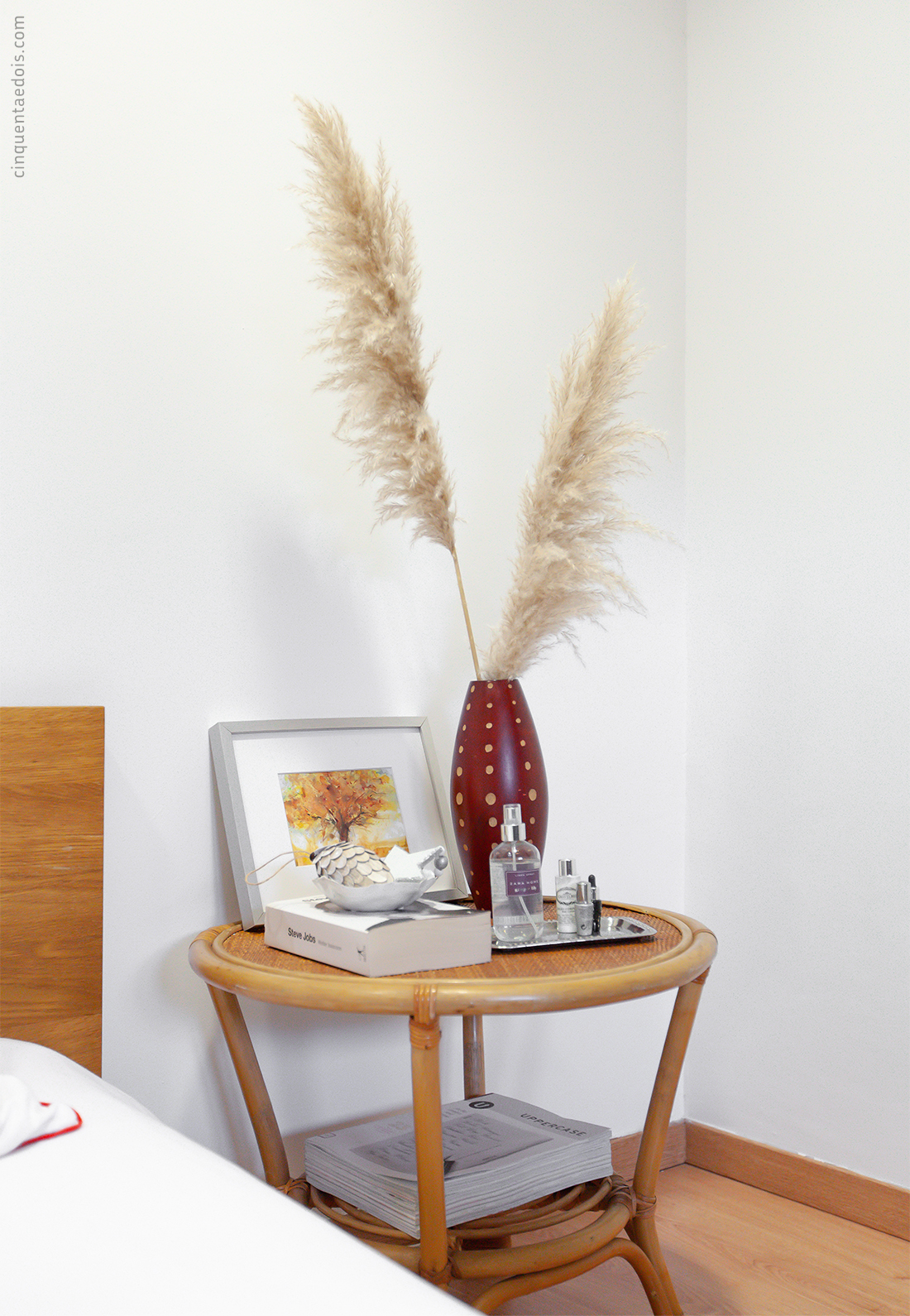 ideias criativas para decorar mesa de cabeceira