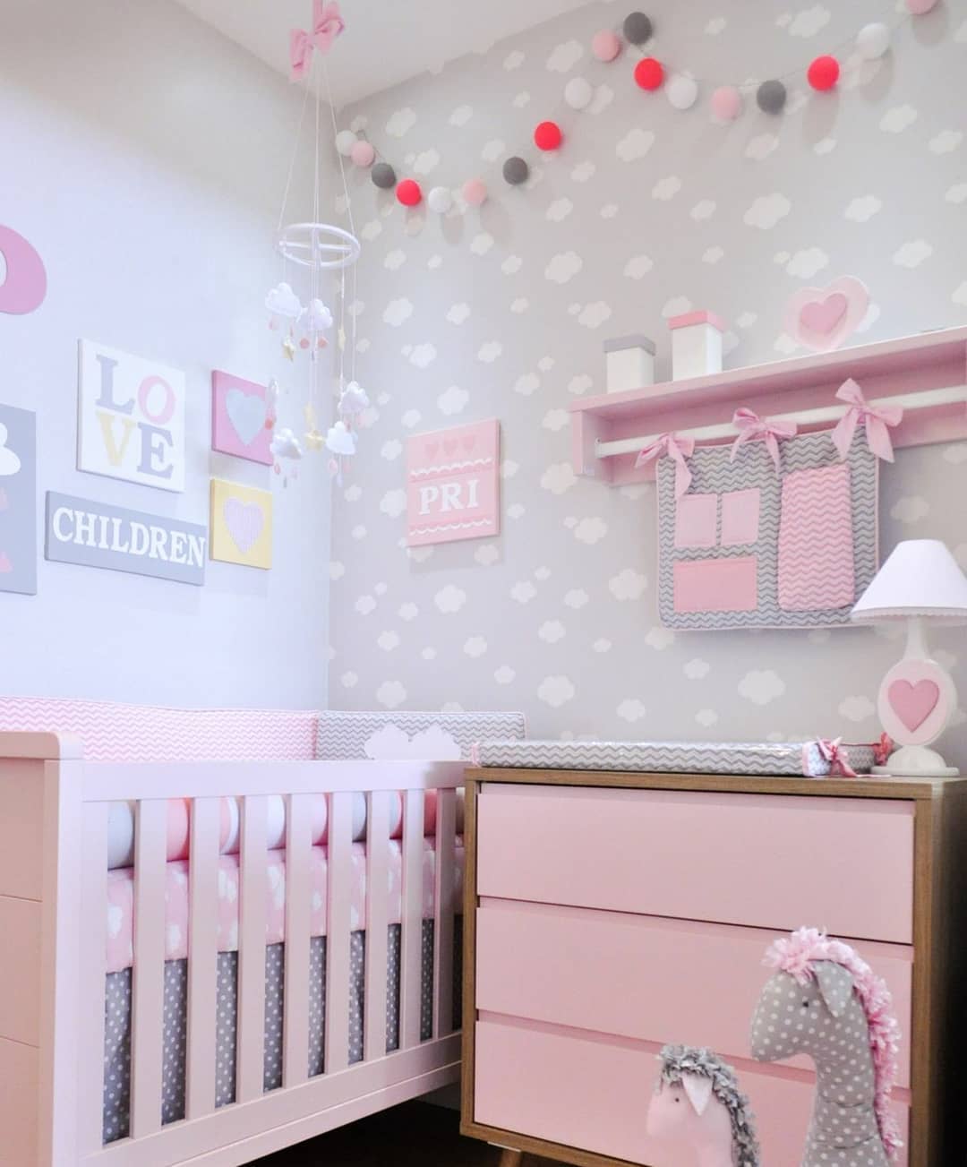 ideias criativas decoração quarto bebê menina