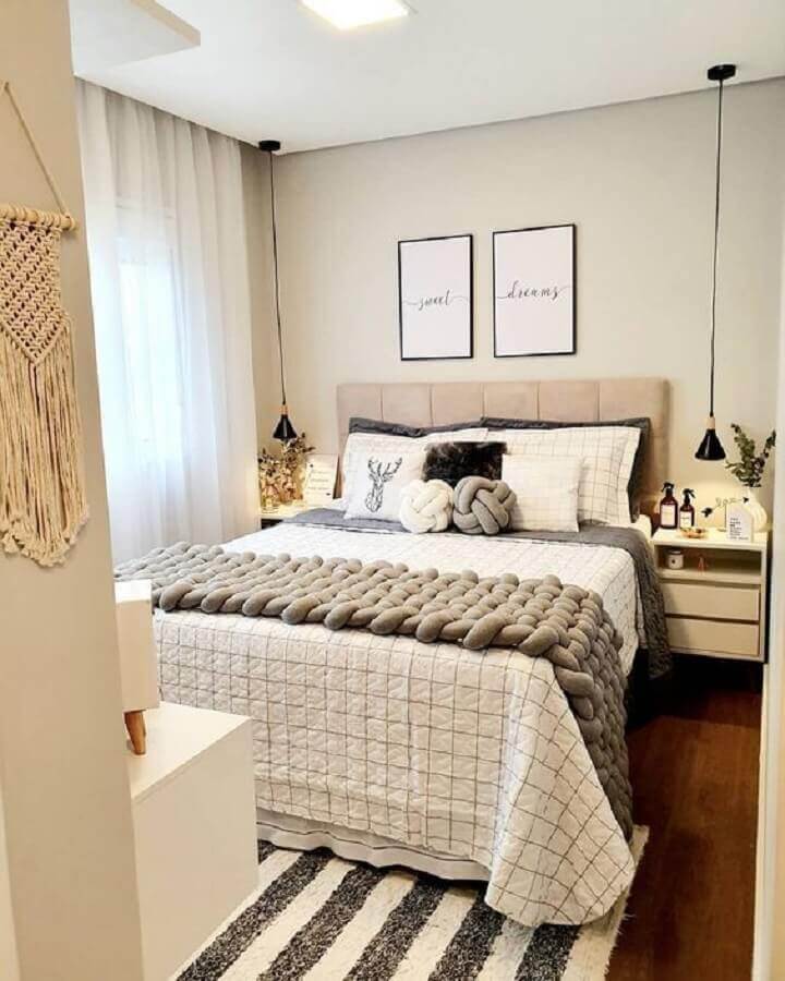 ideias de decoração quarto casal pequeno simples