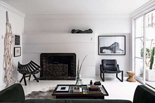hall de entrada preto e branco