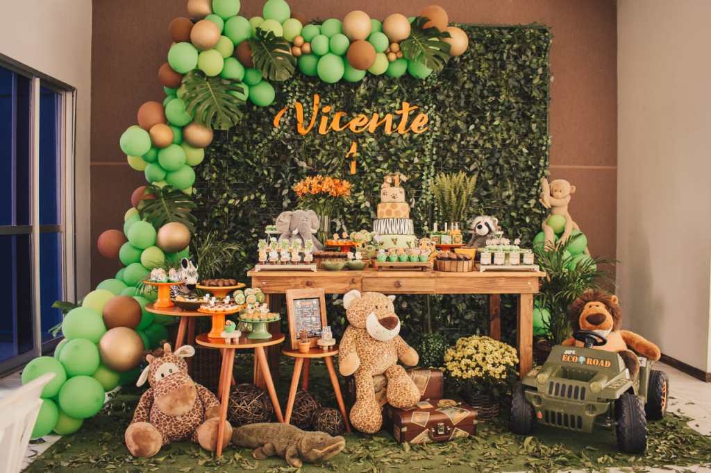 quanto custa uma decoração de festa safari para menino