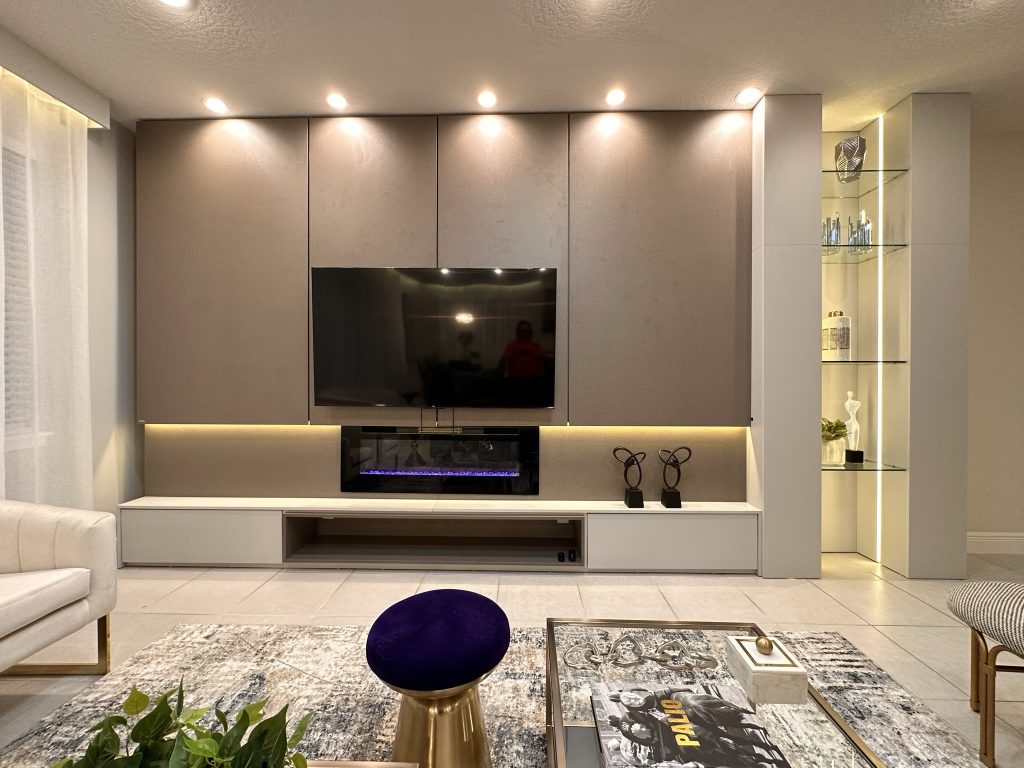 quanto custa decorar uma sala de tv