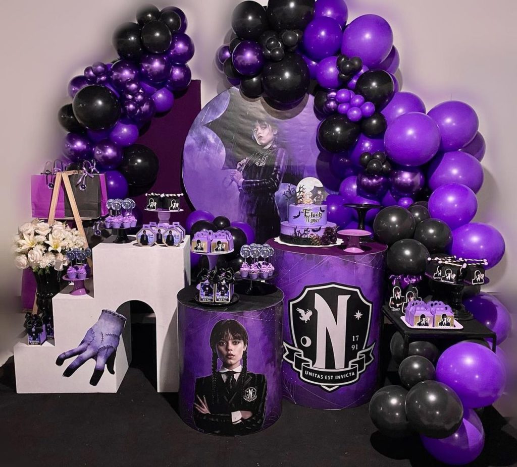 decoração wandinha vs decoração tradicional