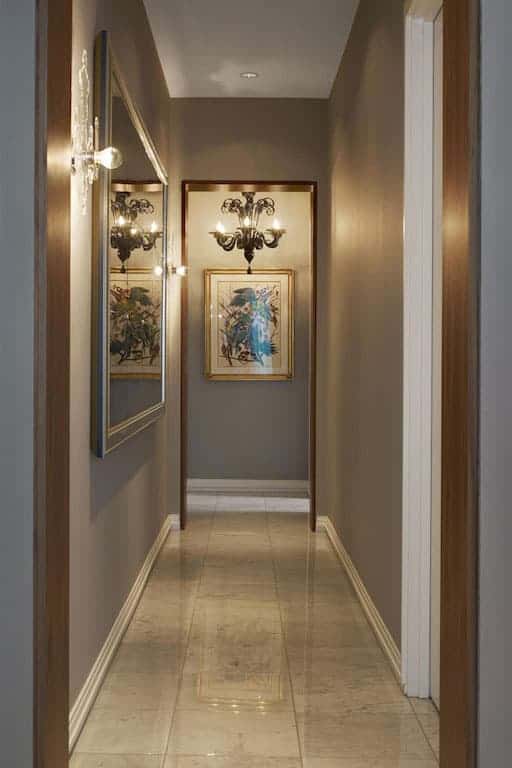 espelho vs quadro para decorar corredor
