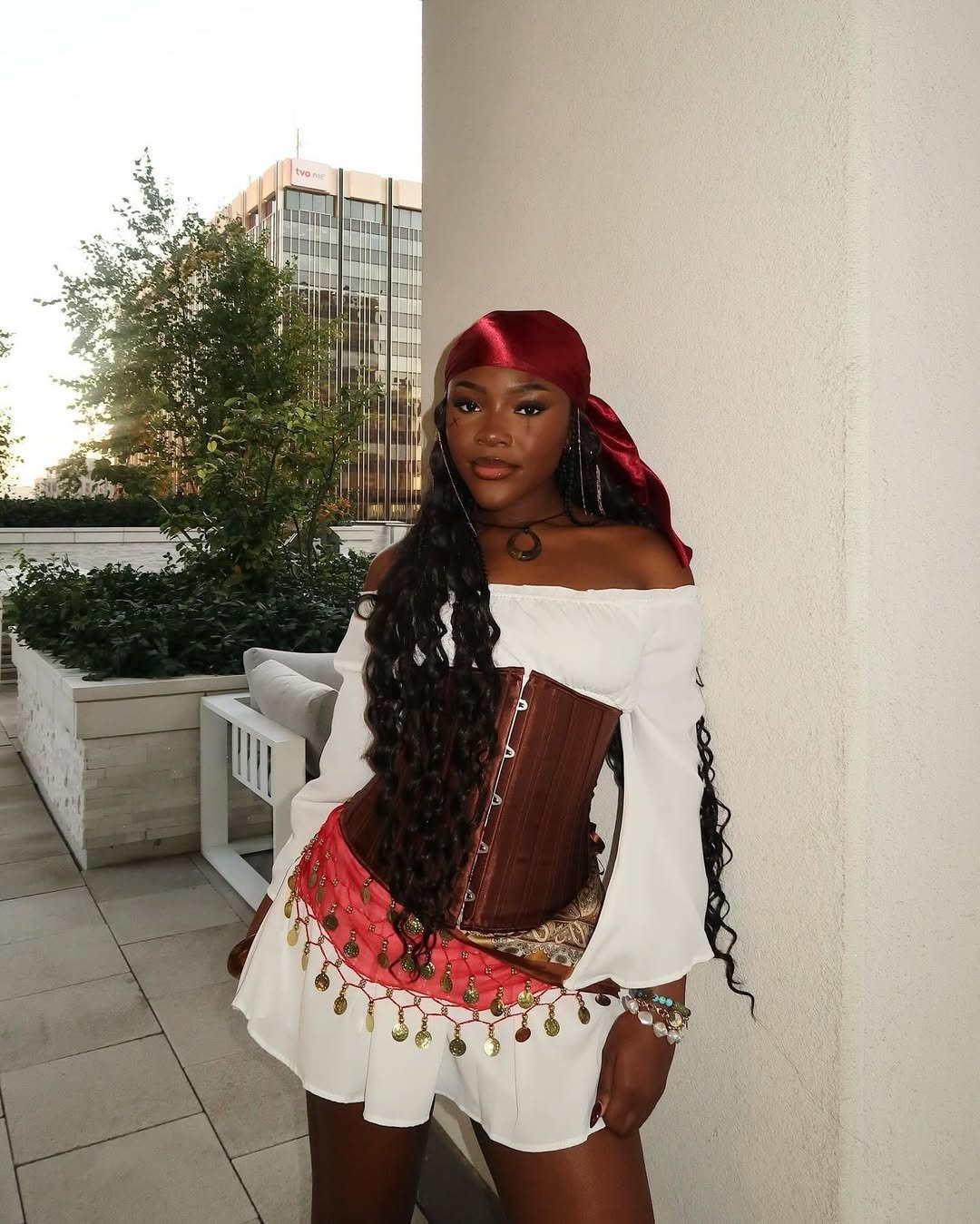 ideias criativas para customizar roupas velhas