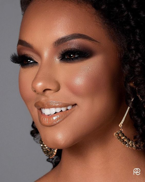 base pele negra vs pele clara