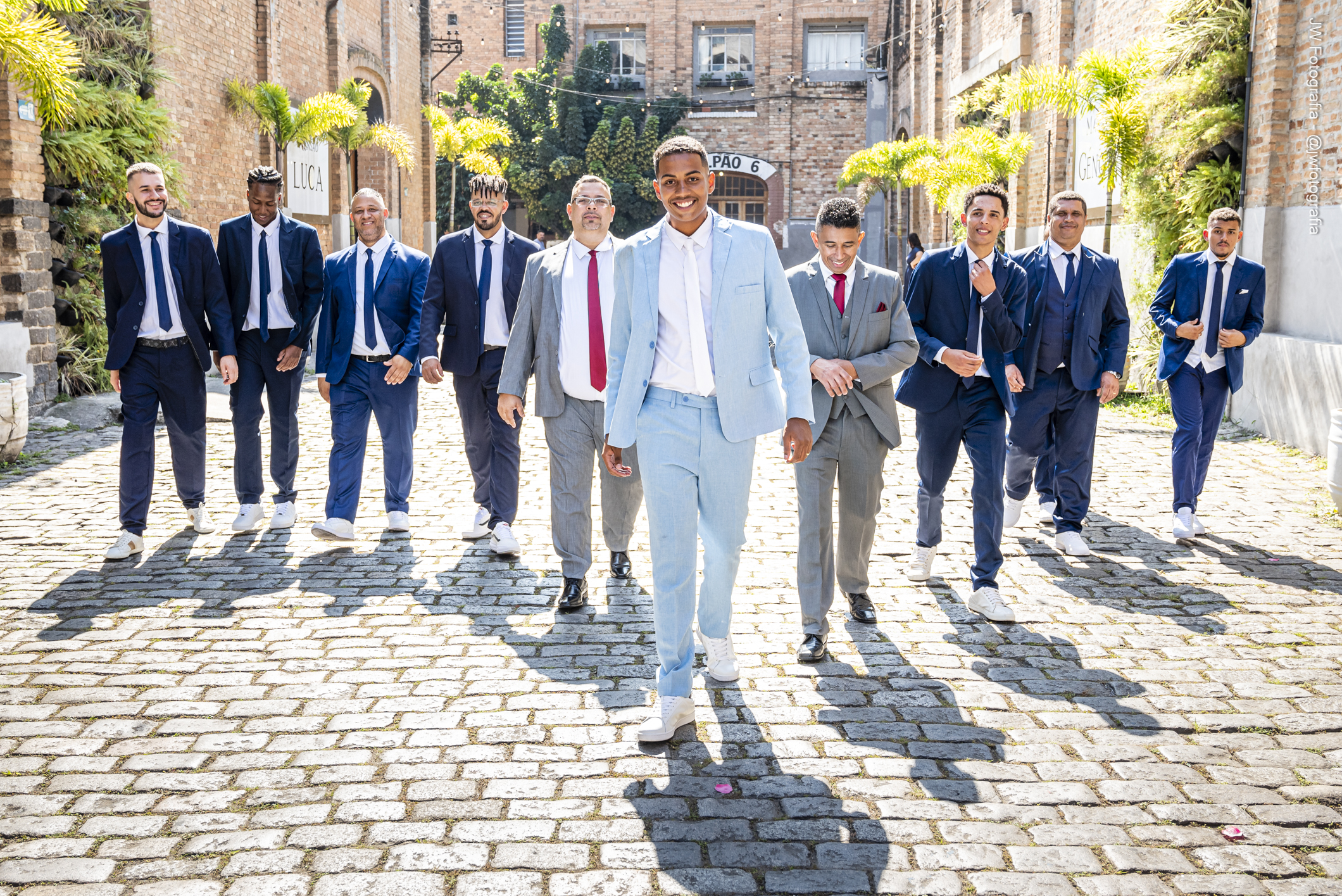 terno slim vs terno clássico para padrinhos