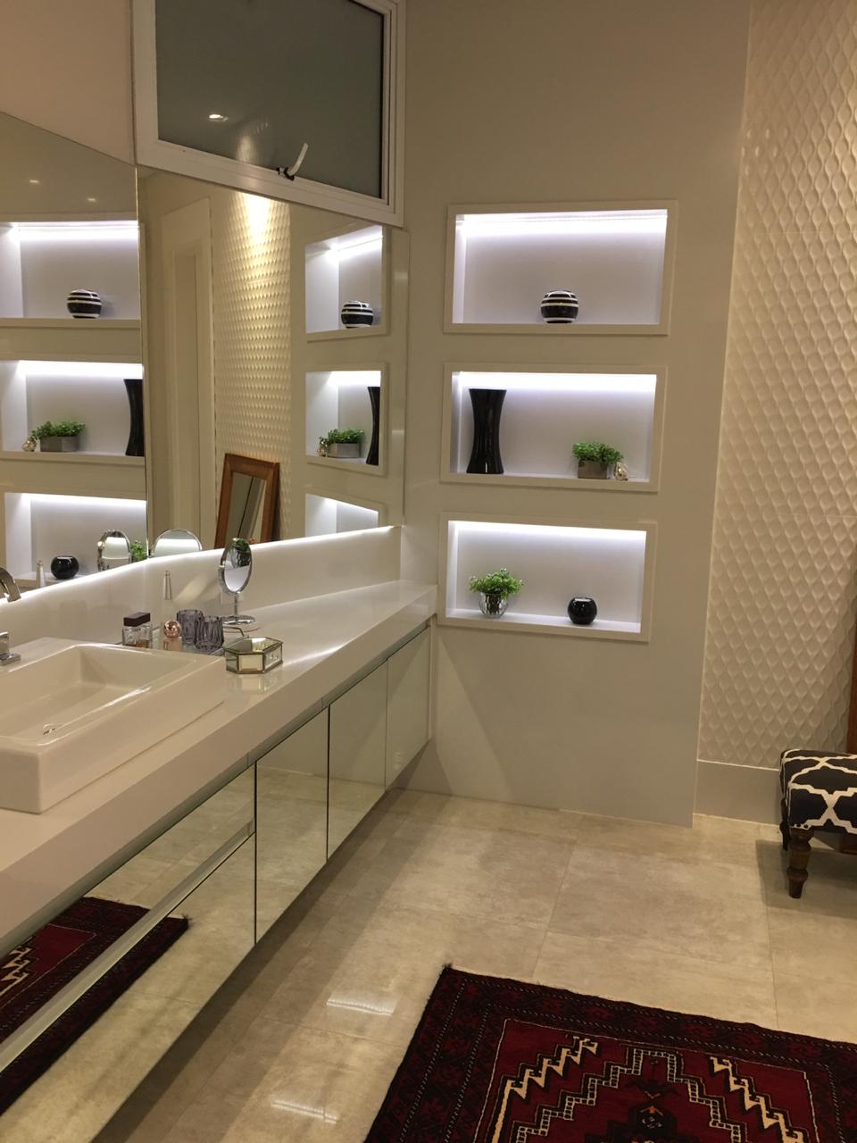 Nichos Iluminados em Marcenaria: Dicas de Instalação e Design