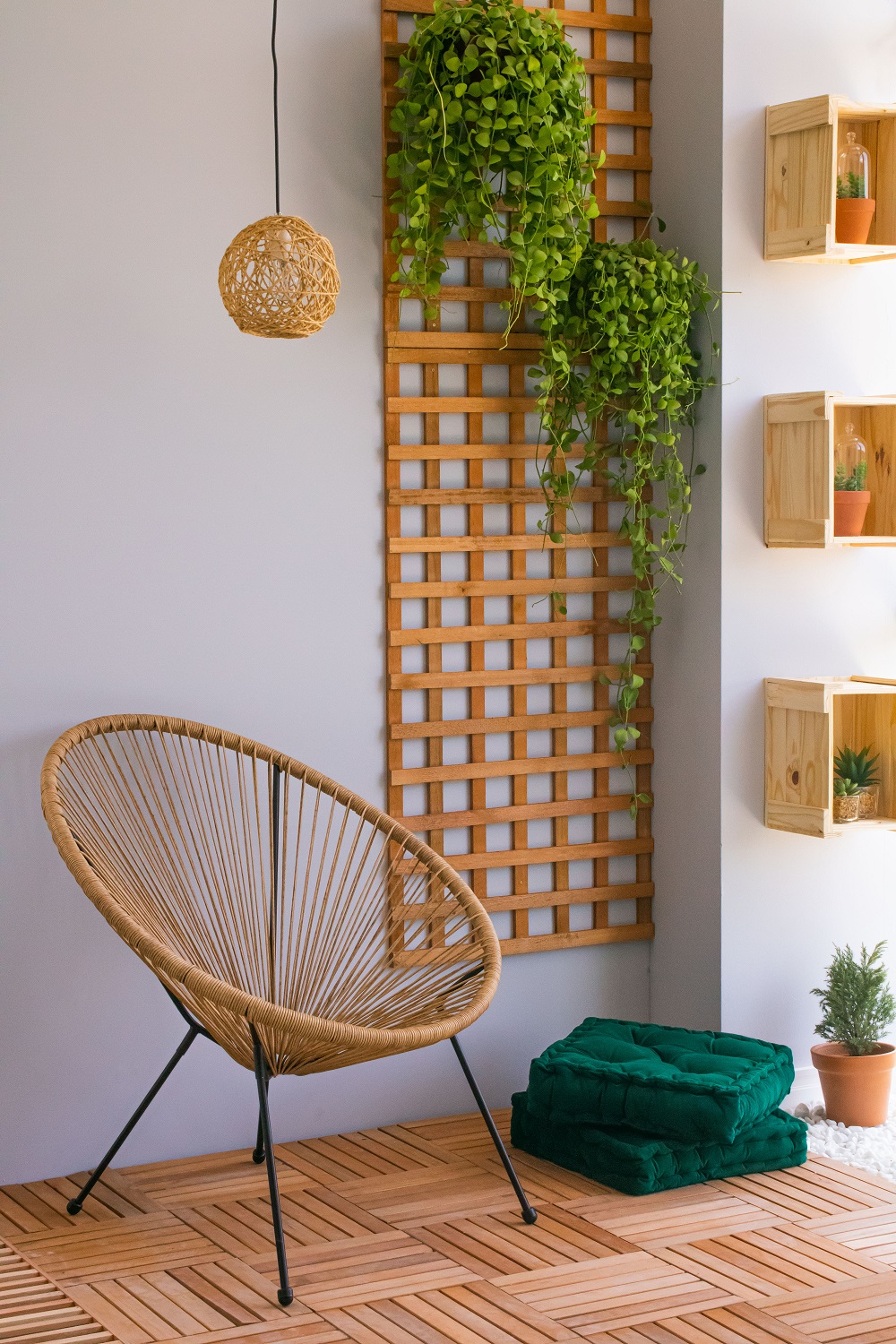 plantas artificiais vs plantas naturais na decoração