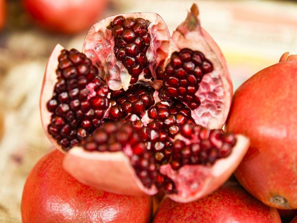 romã a fruta da sorte e da saúde