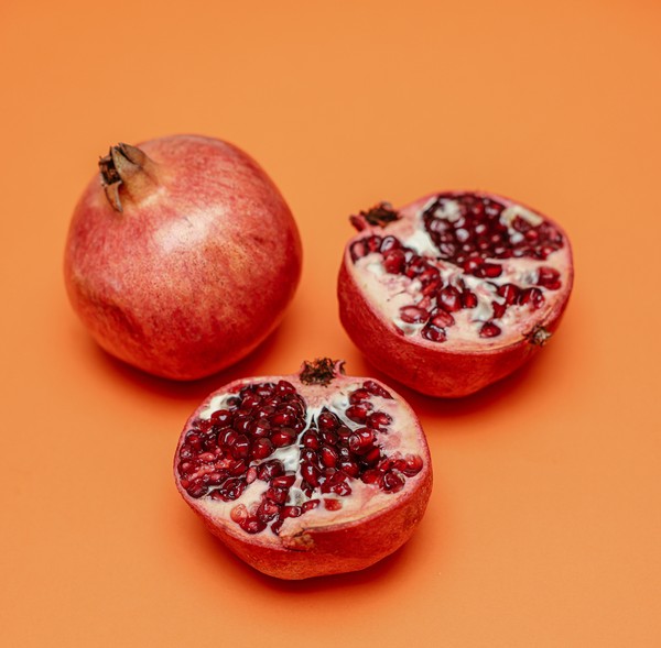 erros comuns ao consumir romã para saúde