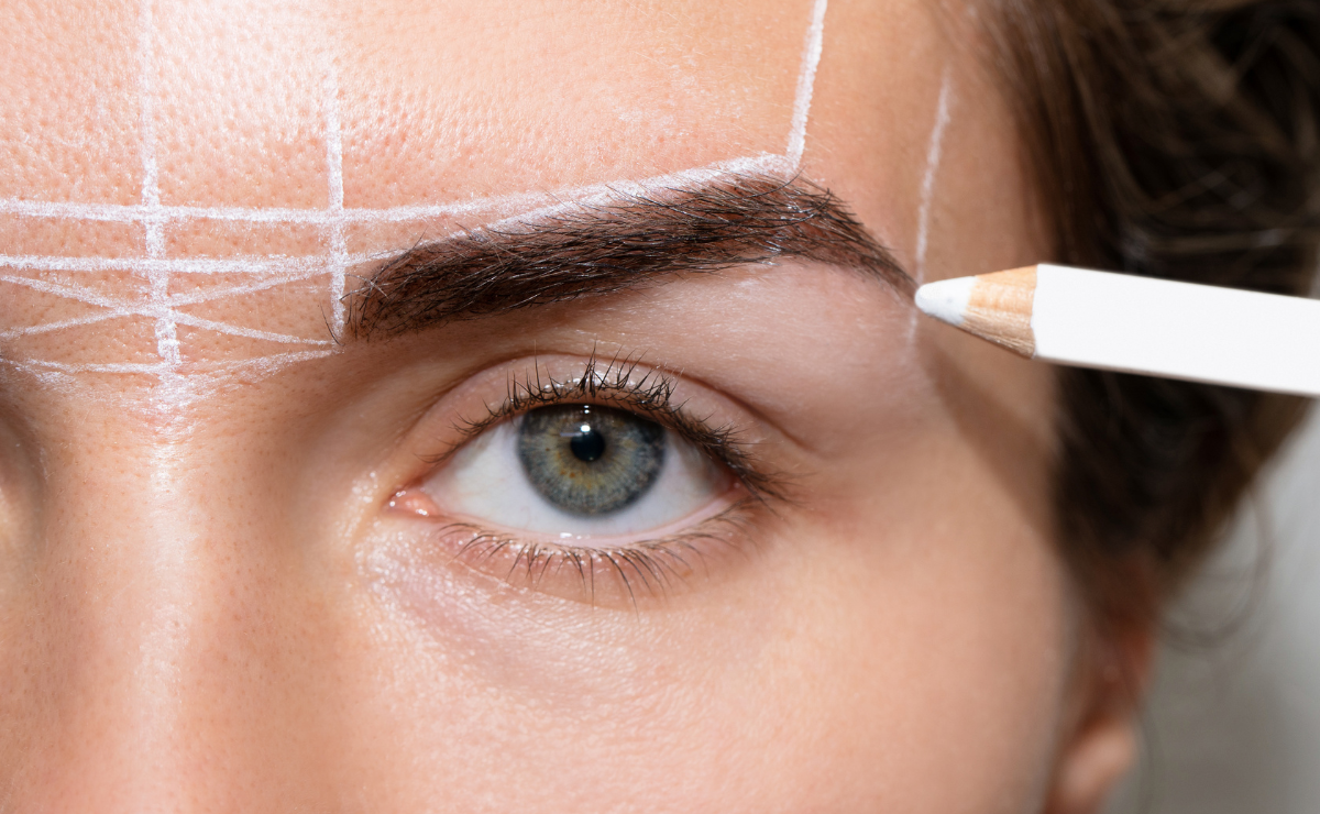 erros comuns ao fazer sobrancelha sozinha