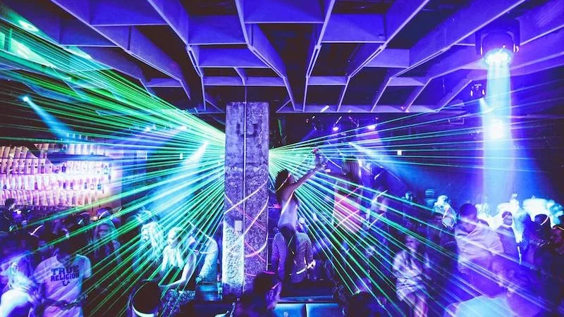 clubes de música eletrônica