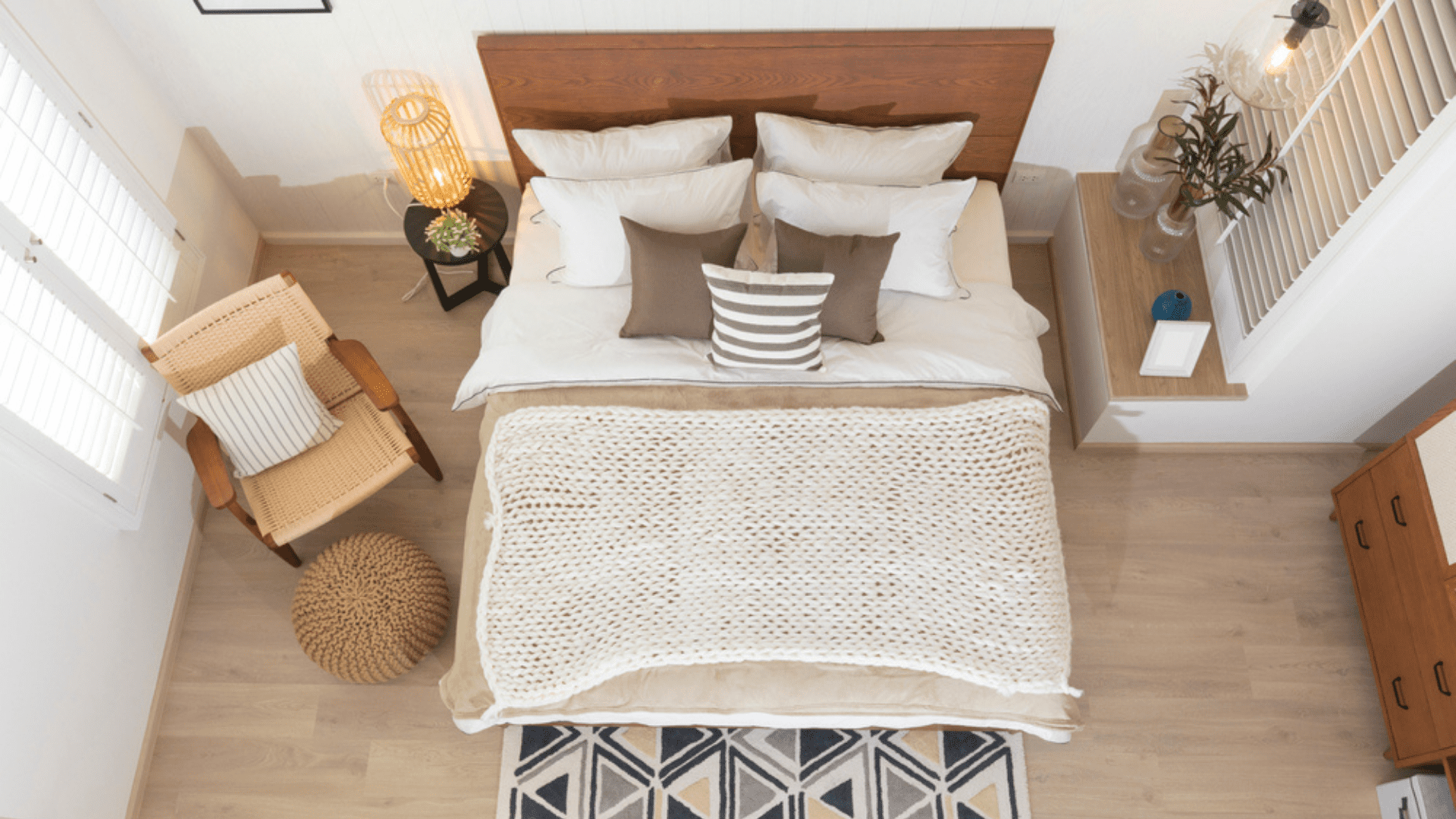 decoração quarto pequeno casal