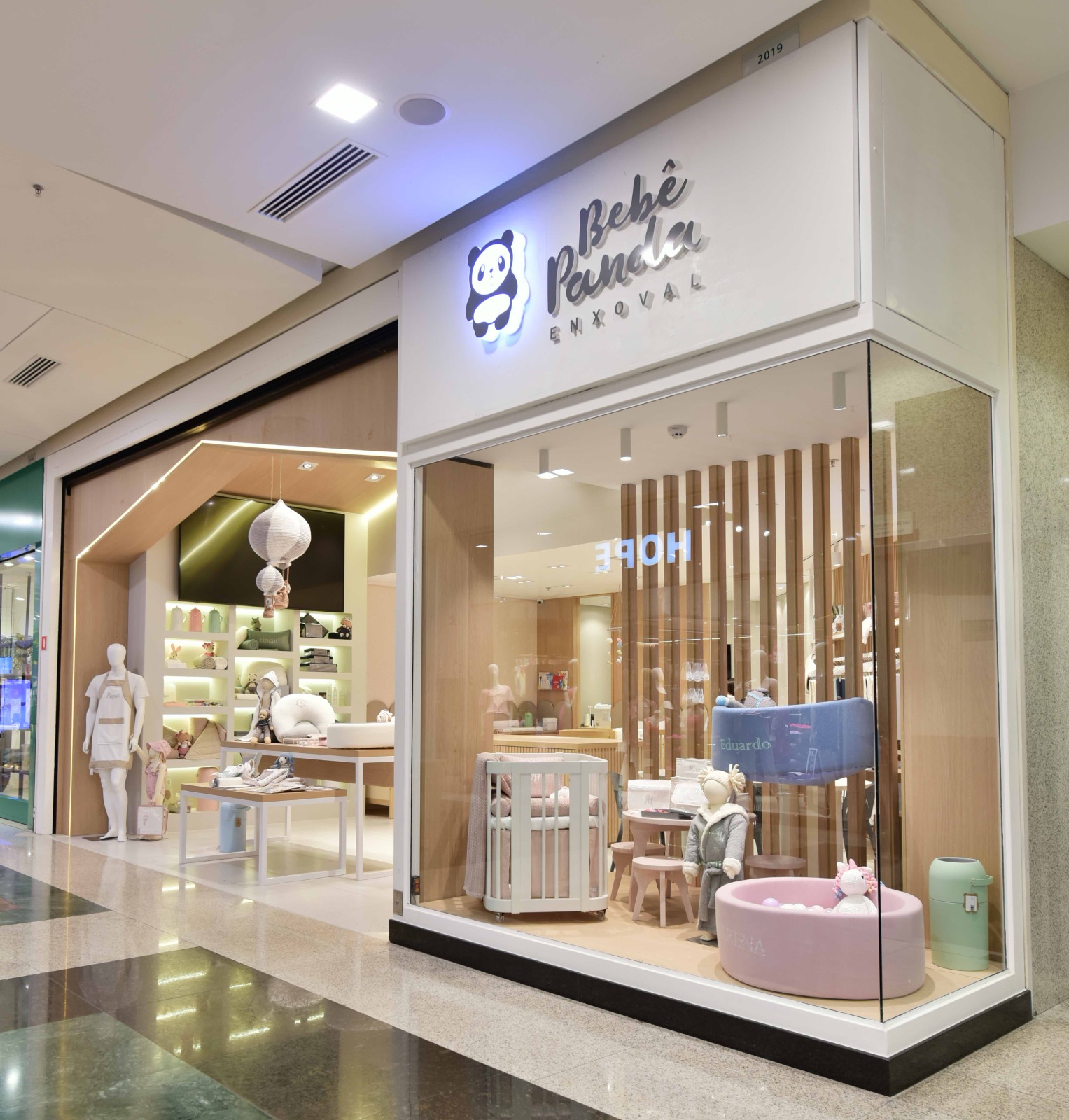 vitrine loja infantil