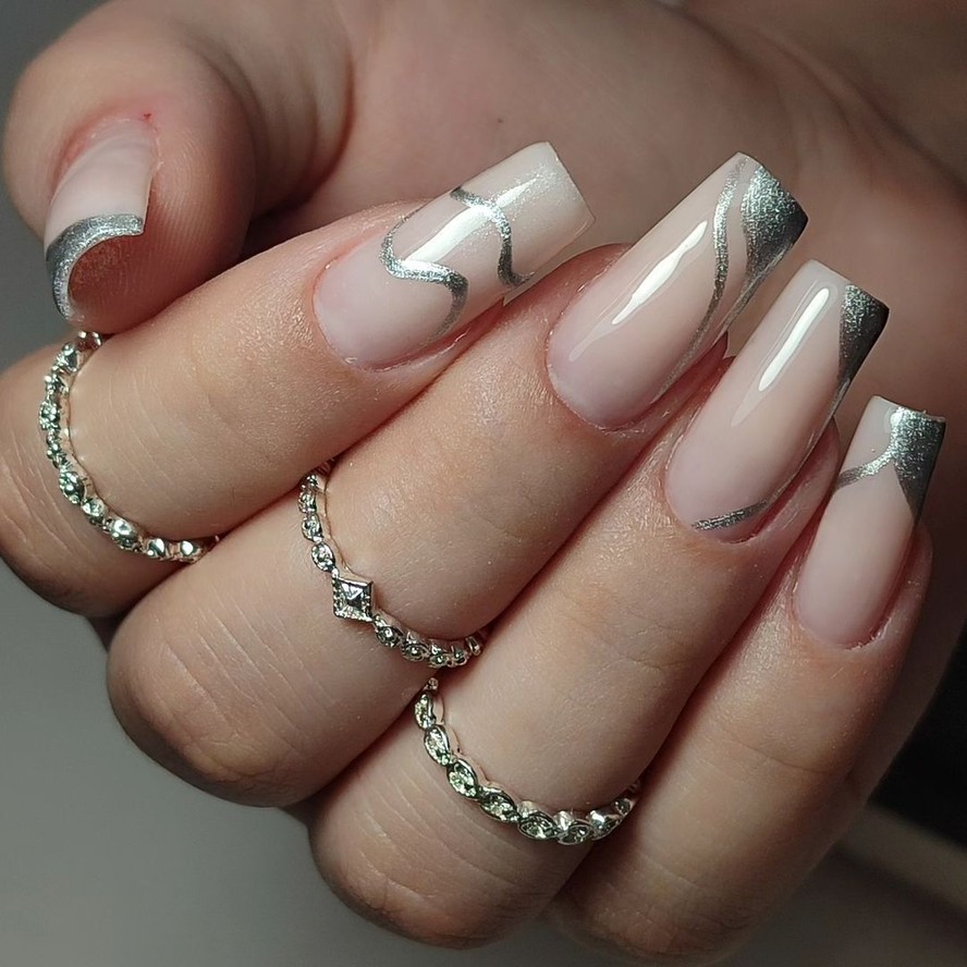 unhas francesinhas 2026