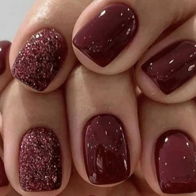 unhas curtas decoradas
