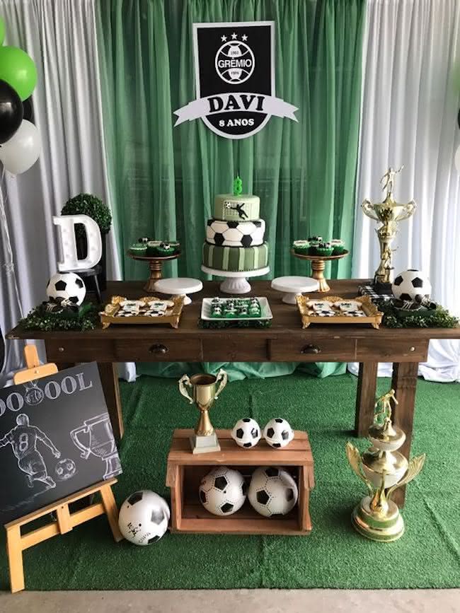 mesa de bolo tema futebol