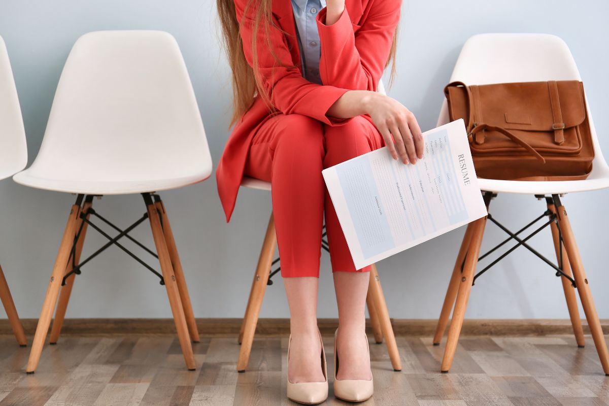 o que vestir para entrevista de emprego online feminina